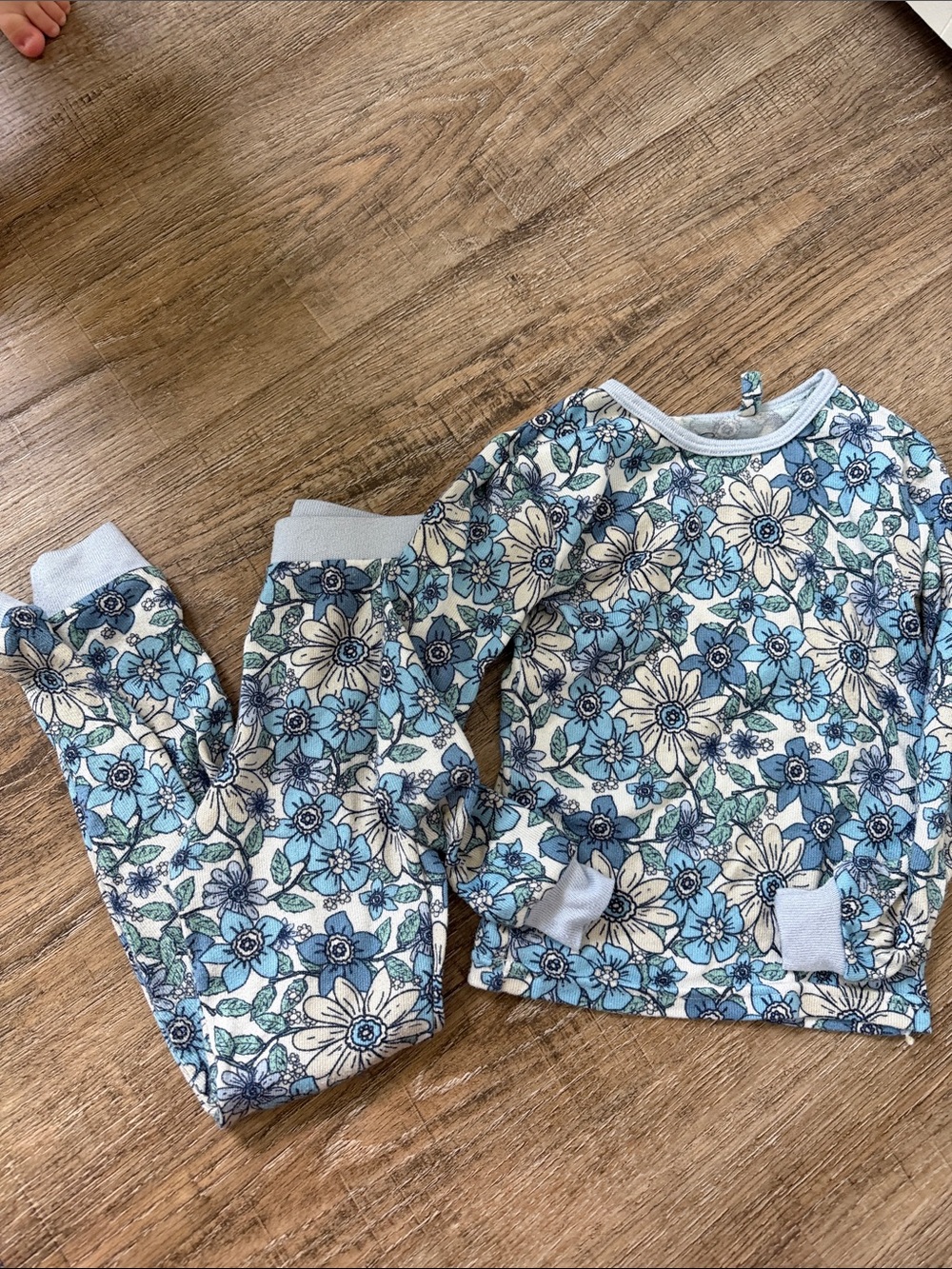 Jessica Simpson Blue Floral Kids Pajama Set